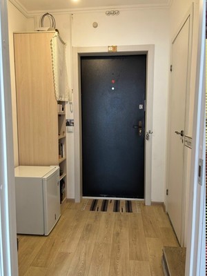 Продам однокомнатную (1-комн.) квартиру, Воронцовский б-р, 9к2, Бугры п