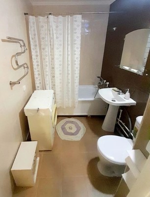 Продам однокомнатную (1-комн.) квартиру, Воронцовский б-р, 9к2, Бугры п
