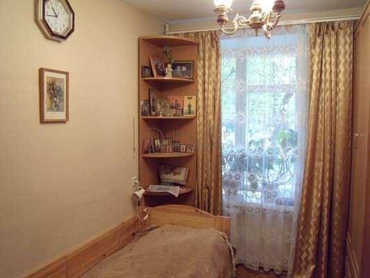 Продам трехкомнатную (3-комн.) квартиру, Барклая ул, 16к4, Москва г