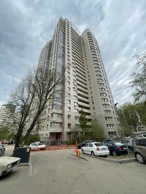 Продам двухкомнатную (2-комн.) квартиру, Беломорская ул, 24к3, Москва г