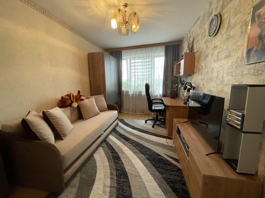 Продам двухкомнатную (2-комн.) квартиру, Беломорская ул, 24к3, Москва г
