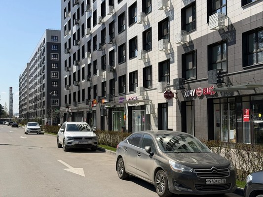 Продам трехкомнатную (3-комн.) квартиру, Мира ул, 62к1, Казань г