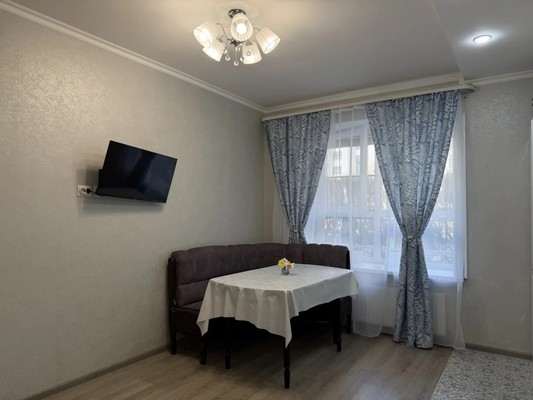 Продам трехкомнатную (3-комн.) квартиру, Мира ул, 62к1, Казань г