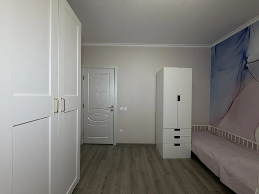 Продам трехкомнатную (3-комн.) квартиру, Мира ул, 62к1, Казань г