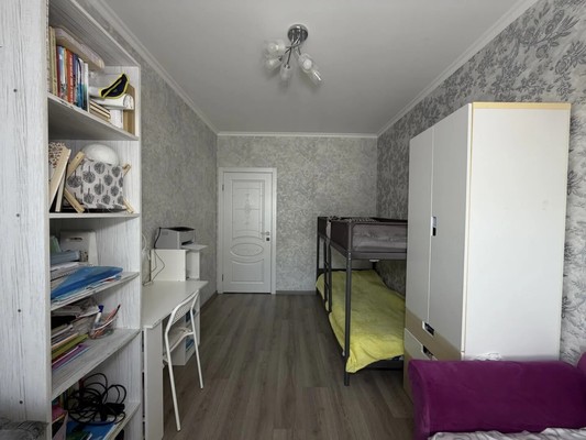 Продам трехкомнатную (3-комн.) квартиру, Мира ул, 62к1, Казань г