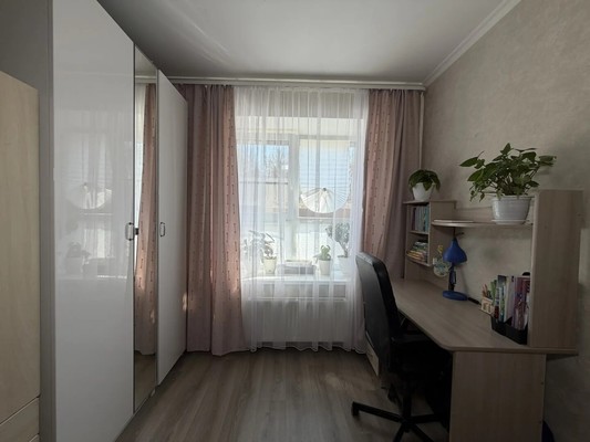 Продам трехкомнатную (3-комн.) квартиру, Мира ул, 62к1, Казань г