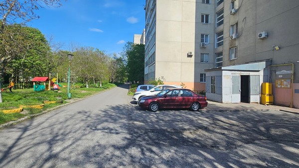 Продам однокомнатную (1-комн.) квартиру, Коммунистический пр-кт, 30к1, Ростов-на-Дону г