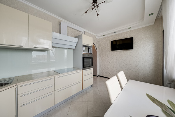 Продам однокомнатную (1-комн.) квартиру, Псковская ул, 9к1, Москва г