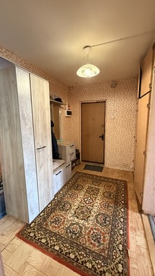 Продам трехкомнатную (3-комн.) квартиру, Рябиновая ул, 4, Большое Алексеевское с