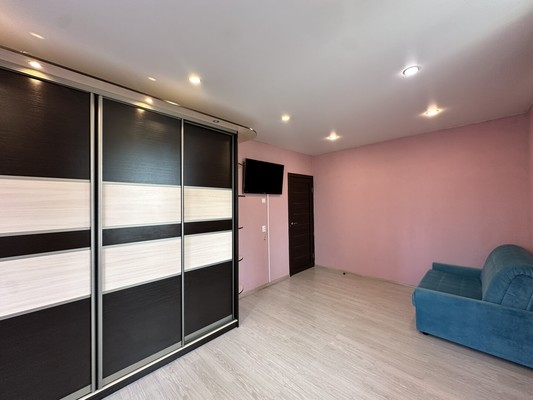 Продам однокомнатную (1-комн.) квартиру, Енисейская ул, 33, Москва г