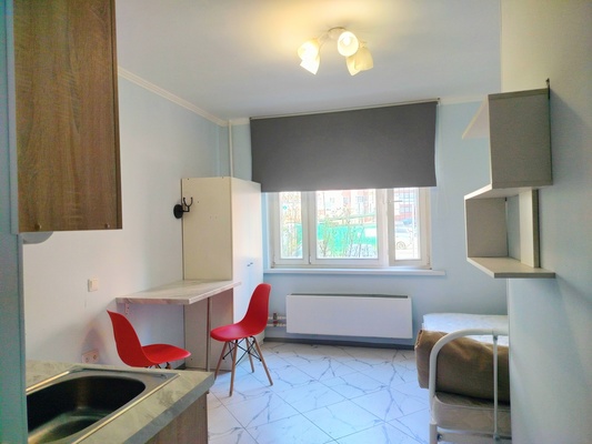Продам трехкомнатную (3-комн.) квартиру, Солнечный б-р, 11, Лопатино рп
