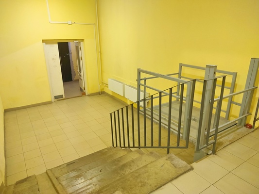 Продам трехкомнатную (3-комн.) квартиру, Солнечный б-р, 11, Лопатино рп
