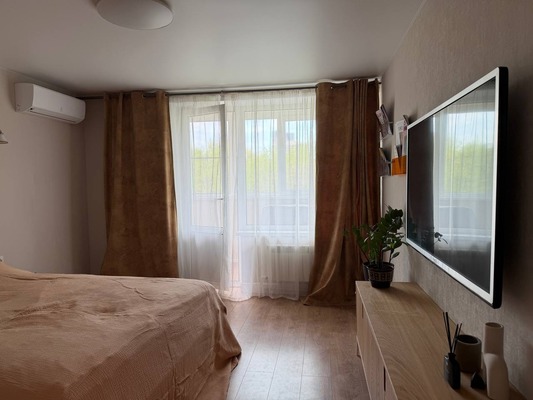 Продам однокомнатную (1-комн.) квартиру, Севастопольский пр-кт, 14к2, Москва г