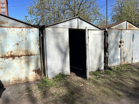 Продам гараж 15 м2, КИМа пр-кт, Санкт-Петербург г