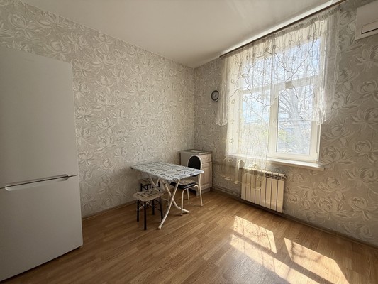 Продам двухкомнатную (2-комн.) квартиру, Лейтенанта Шмидта ул, 10, Новороссийск г