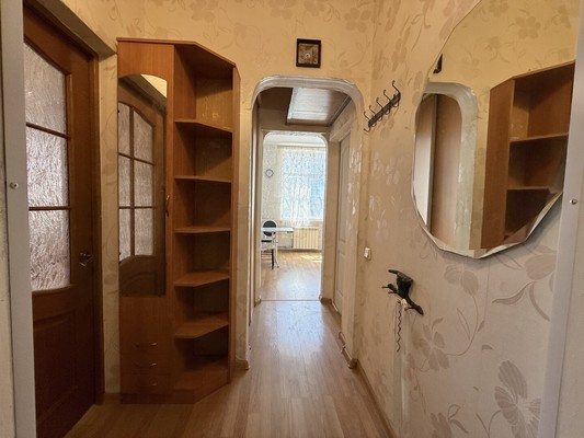 Продам двухкомнатную (2-комн.) квартиру, Лейтенанта Шмидта ул, 10, Новороссийск г