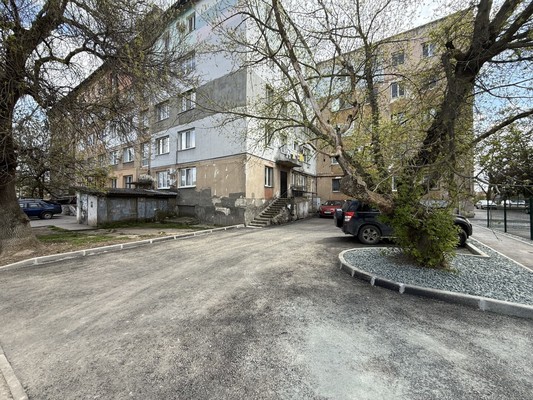 Продам однокомнатную (1-комн.) квартиру, Русская ул, 103А, Симферополь г