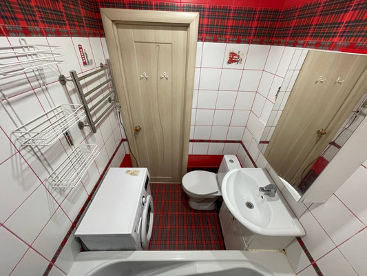 Продам двухкомнатную (2-комн.) квартиру, им. Космонавта Гагарина ул, 145, Краснодар г