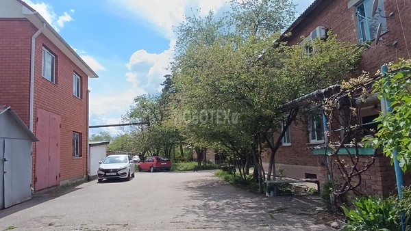 Сдам двухкомнатную (2-комн.) квартиру, Макаренко ул, 10а, Апшеронск г