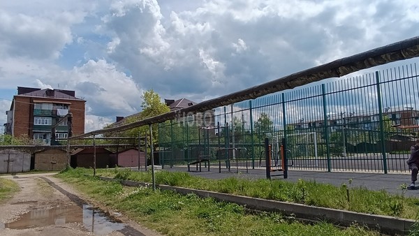 Сдам двухкомнатную (2-комн.) квартиру, Макаренко ул, 10а, Апшеронск г