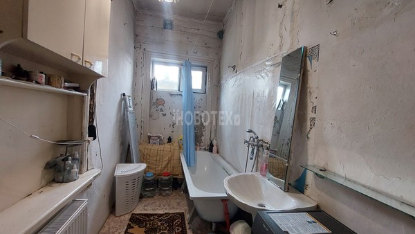 Продам двухкомнатную (2-комн.) квартиру, Первомайская ул, 68, Хадыженск г
