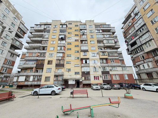 Продам однокомнатную (1-комн.) квартиру, Фурманова ул, 12кб, Нальчик г