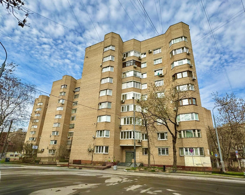 Продам трехкомнатную (3-комн.) квартиру, Шумкина ул, 7, Москва г