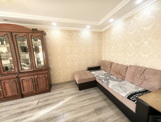 Продам двухкомнатную (2-комн.) квартиру, Бирюлёвская ул, 6, Москва г