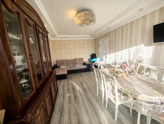 Продам двухкомнатную (2-комн.) квартиру, Бирюлёвская ул, 6, Москва г