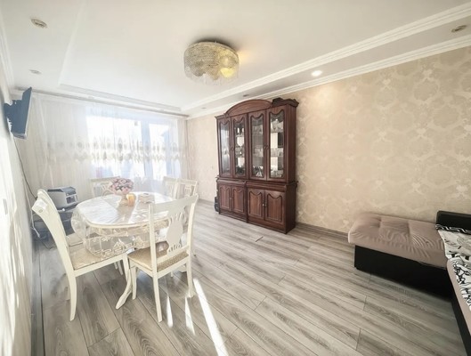 Продам двухкомнатную (2-комн.) квартиру, Бирюлёвская ул, 6, Москва г