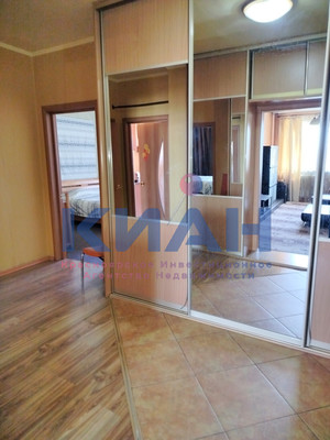 Продам двухкомнатную (2-комн.) квартиру, Авиаторов ул, 23, Красноярск г
