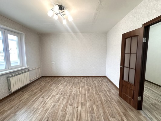 Продам двухкомнатную (2-комн.) квартиру, Урванцева ул, 14, Красноярск г
