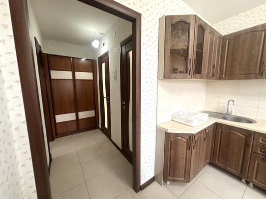 Продам двухкомнатную (2-комн.) квартиру, Урванцева ул, 14, Красноярск г