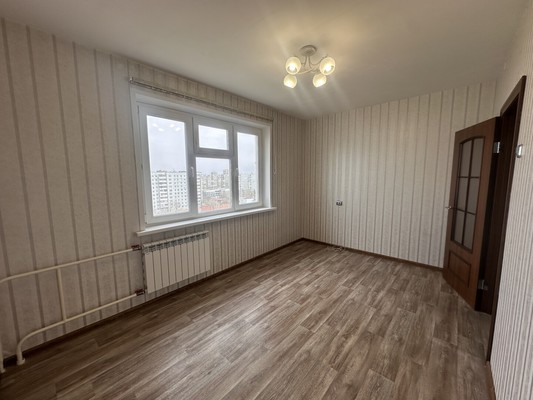 Продам двухкомнатную (2-комн.) квартиру, Урванцева ул, 14, Красноярск г