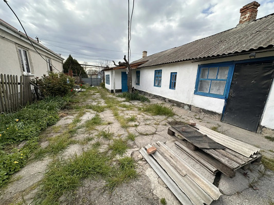 Продам дом, Парижской Коммуны ул, 77, Джанкой г, 0 км от города