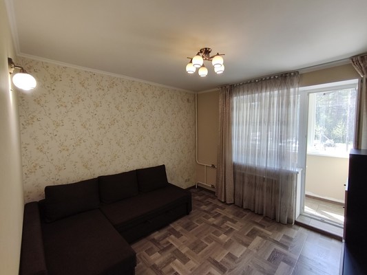 Продам однокомнатную (1-комн.) квартиру, 60 лет Победы ул, 10, Октябрьский рп