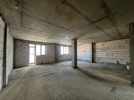 Продам трехкомнатную (3-комн.) квартиру, Атажукина ул, 11, Нальчик г