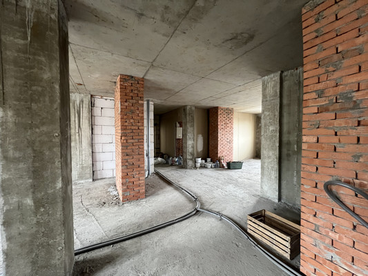 Продам трехкомнатную (3-комн.) квартиру, Атажукина ул, 11, Нальчик г