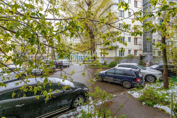 Продам трехкомнатную (3-комн.) квартиру, Старая Басманная ул, 22кА, Москва г
