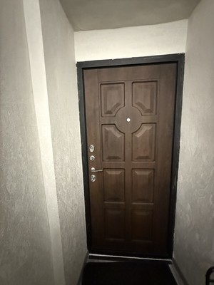 Продам однокомнатную (1-комн.) квартиру, Дыбенко ул, 17, Симферополь г