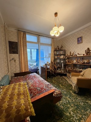 Продам трехкомнатную (3-комн.) квартиру, Солнечная ул, 11, Партенит пгт