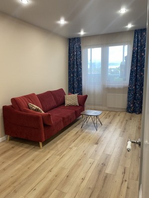 Продам трехкомнатную (3-комн.) квартиру, Зеленые аллеи б-р, 17, Видное г