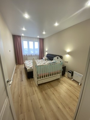Продам трехкомнатную (3-комн.) квартиру, Зеленые аллеи б-р, 17, Видное г