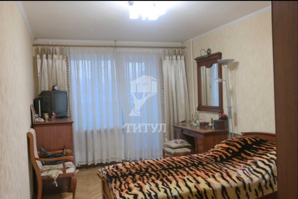 Продам трехкомнатную (3-комн.) квартиру, Добровольского ул, 5к5, Ростов-на-Дону г