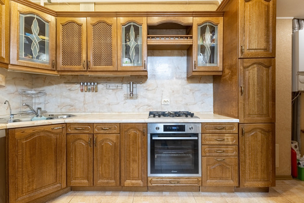 Продам трехкомнатную (3-комн.) квартиру, Меридианная ул, 12, Казань г