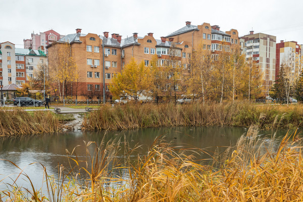 Продам трехкомнатную (3-комн.) квартиру, Меридианная ул, 12, Казань г
