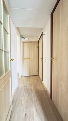 Продам двухкомнатную (2-комн.) квартиру, Большеохтинский пр-кт, 39, Санкт-Петербург г