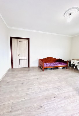 Продам двухкомнатную (2-комн.) квартиру, Большеохтинский пр-кт, 39, Санкт-Петербург г
