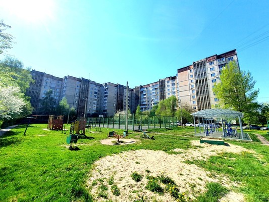Продам двухкомнатную (2-комн.) квартиру, им. Генерала Меркулова ул, 57, Липецк г