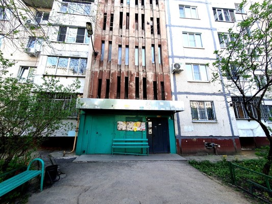 Продам двухкомнатную (2-комн.) квартиру, им. Генерала Меркулова ул, 57, Липецк г